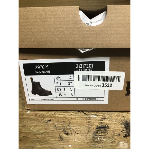 New Doc Dr Martens Boots Womens 8 Brown Leather DM's Winter Grip Chelsea Ankle - Picture 7 of 7